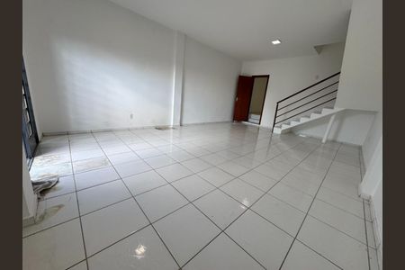 Casa à venda com 352m², 4 quartos e 2 vagas