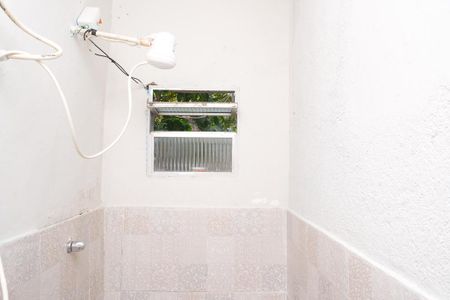 Banheiro de casa para alugar com 1 quarto, 40m² em Jardim Nova Era, Nova Iguaçu