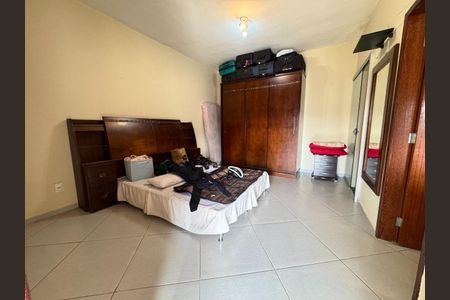 Casa à venda com 4 quartos, 483m² em Copacabana, Belo Horizonte