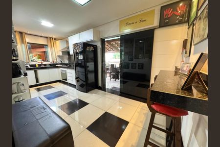 Casa à venda com 483m², 4 quartos e 6 vagas