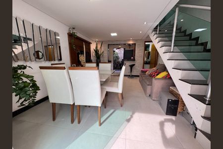 Casa à venda com 3 quartos, 140m² em Rio Branco, Belo Horizonte