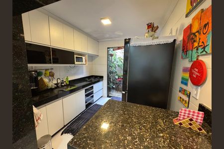 Casa à venda com 3 quartos, 140m² em Rio Branco, Belo Horizonte