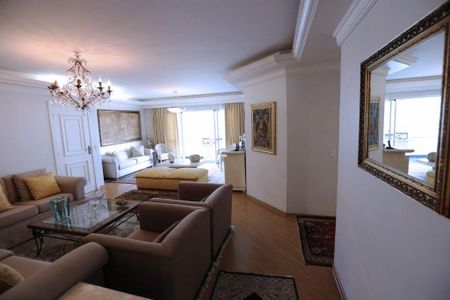 Apartamento à venda com 200m², 3 quartos e 2 vagas