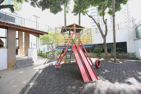 Apartamento à venda com 200m², 3 quartos e 2 vagas