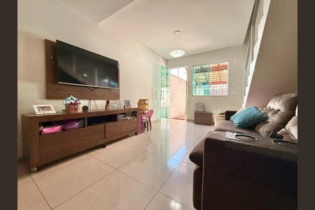 Casa à venda com 2 quartos, 115m² em Céu Azul, Belo Horizonte