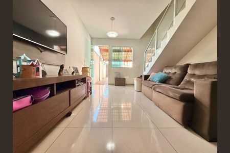 Casa à venda com 2 quartos, 115m² em Céu Azul, Belo Horizonte