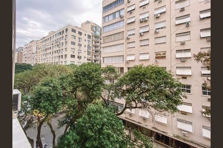 Apartamento à venda com 32m², 1 quarto e sem vaga
