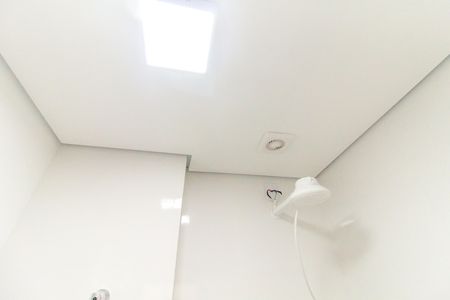 Apartamento para alugar com 33m², 2 quartos e sem vaga Apartamento para alugar com 33m², 2 quartos e sem vagaBanheiro