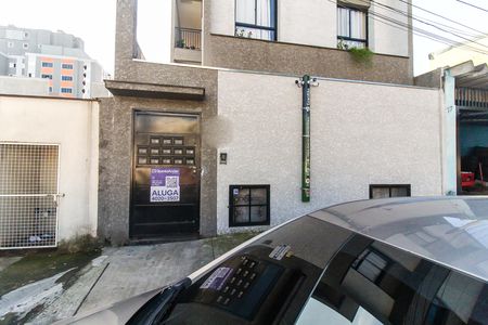 Apartamento para alugar com 33m², 2 quartos e sem vaga Apartamento para alugar com 33m², 2 quartos e sem vagaFachada + Placa