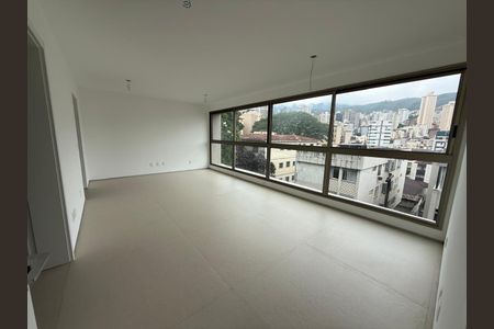 Apartamento à venda com 247m², 4 quartos e 3 vagas