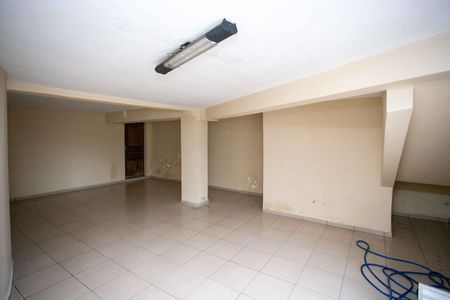 Casa à venda com 100m², 4 quartos e 2 vagasGaragem