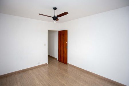 Casa à venda com 100m², 4 quartos e 2 vagasQuarto 1