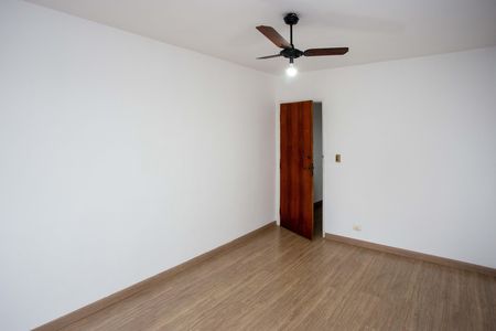 Casa à venda com 100m², 4 quartos e 2 vagasQuarto 2