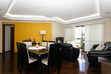 Apartamento à venda com 93m², 3 quartos e 1 vaga Apartamento à venda com 93m², 3 quartos e 1 vagaSala