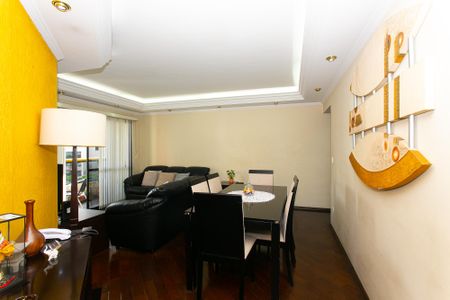 Apartamento à venda com 93m², 3 quartos e 1 vaga Apartamento à venda com 93m², 3 quartos e 1 vagaSala