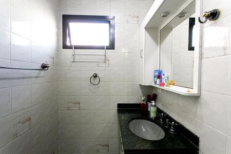 Apartamento à venda com 93m², 3 quartos e 1 vaga Apartamento à venda com 93m², 3 quartos e 1 vagaBanheiro Social