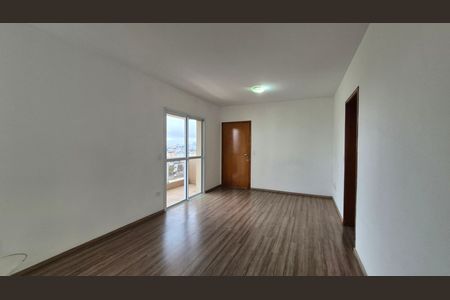 Apartamento para alugar com 3 quartos, 110m² em Campestre, Santo André