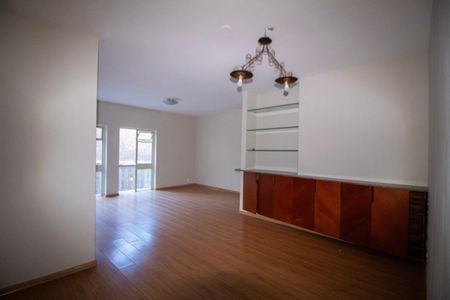 Apartamento para alugar com 140m², 3 quartos e 2 vagas Apartamento para alugar com 140m², 3 quartos e 2 vagasSala