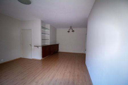 Apartamento para alugar com 140m², 3 quartos e 2 vagas Apartamento para alugar com 140m², 3 quartos e 2 vagasSala