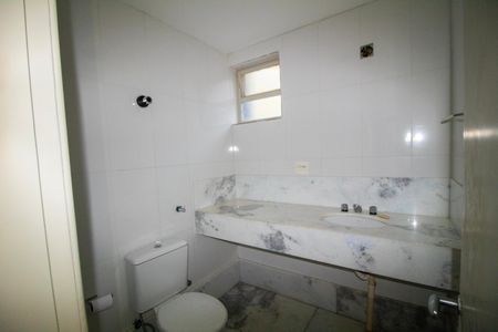 Apartamento para alugar com 140m², 3 quartos e 2 vagas Apartamento para alugar com 140m², 3 quartos e 2 vagasBanheiro Social