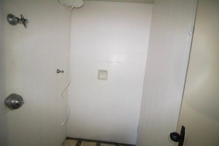 Apartamento para alugar com 140m², 3 quartos e 2 vagas Apartamento para alugar com 140m², 3 quartos e 2 vagasBanheiro de serviço