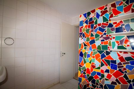 Apartamento para alugar com 140m², 3 quartos e 2 vagas Apartamento para alugar com 140m², 3 quartos e 2 vagasBanheiro da Suite