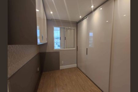 Apartamento à venda com 85m², 2 quartos e 2 vagas Apartamento à venda com 85m², 2 quartos e 2 vagasQuarto