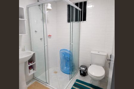 Banheiro 2 de casa para alugar com 3 quartos, 80m² em Olaria, Canoas
