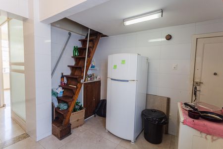 Cozinha de apartamento à venda com 3 quartos, 100m² em Centro, Belo Horizonte