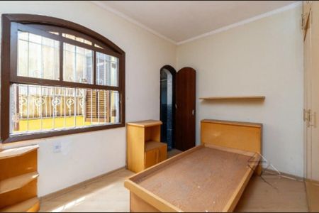 Casa à venda com 4 quartos, 300m² em Cambuci, São Paulo