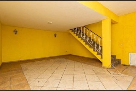 Casa à venda com 4 quartos, 300m² em Cambuci, São Paulo