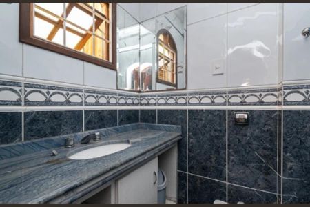 Casa à venda com 4 quartos, 300m² em Cambuci, São Paulo