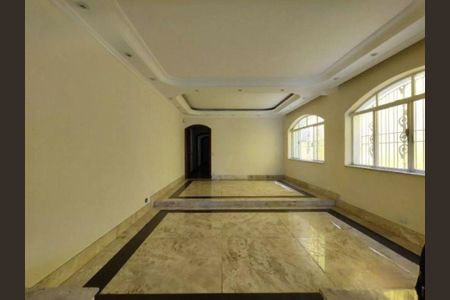 Casa à venda com 4 quartos, 300m² em Cambuci, São Paulo