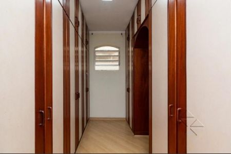 Casa à venda com 4 quartos, 300m² em Cambuci, São Paulo
