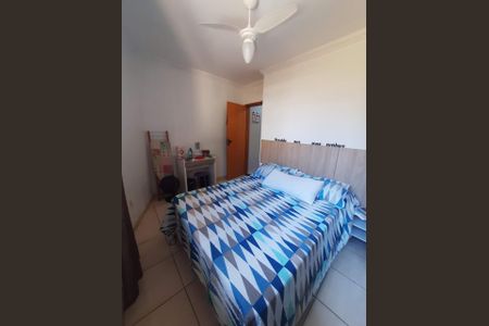 Casa à venda com 2 quartos, 65m² em Parque Xangri-Lá, Contagem
