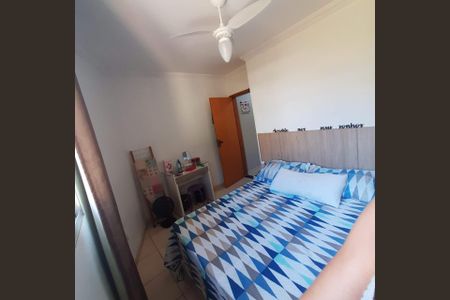 Casa à venda com 2 quartos, 65m² em Parque Xangri-Lá, Contagem