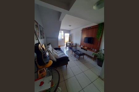 Casa à venda com 2 quartos, 65m² em Parque Xangri-Lá, Contagem