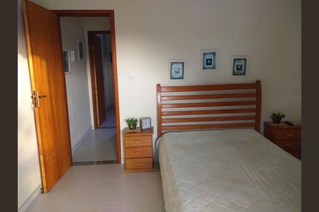 Quarto de casa de condomínio para alugar com 3 quartos, 105m² em Chácaras De Inoã, Maricá