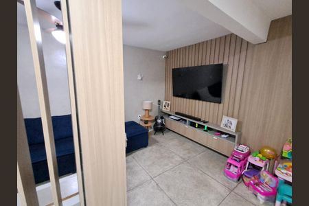 Casa à venda com 4 quartos, 200m² em Alvorada, Contagem