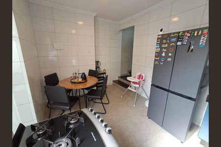 Casa à venda com 4 quartos, 200m² em Alvorada, Contagem