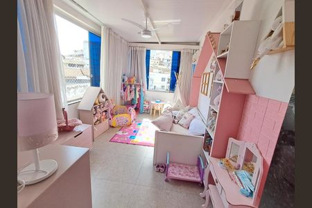 Casa à venda com 200m², 4 quartos e 2 vagas