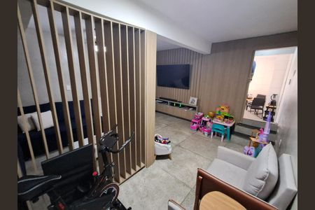 Casa à venda com 4 quartos, 200m² em Alvorada, Contagem