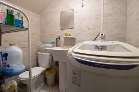 Casa à venda com 410m², 4 quartos e 8 vagas Casa à venda com 410m², 4 quartos e 8 vagasÁrea de Serviço