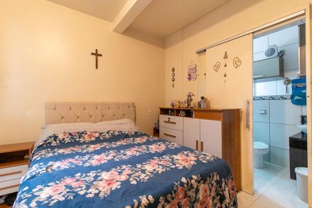 Casa à venda com 410m², 4 quartos e 8 vagas Casa à venda com 410m², 4 quartos e 8 vagasQuarto 1 Suite