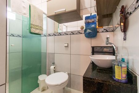 Casa à venda com 410m², 4 quartos e 8 vagas Casa à venda com 410m², 4 quartos e 8 vagasBanheiro da Suíte 1