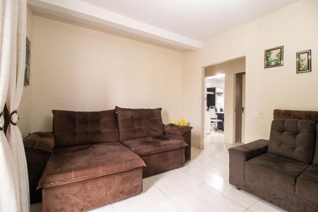 Casa à venda com 410m², 4 quartos e 8 vagas Casa à venda com 410m², 4 quartos e 8 vagasSala
