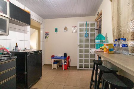 Casa à venda com 410m², 4 quartos e 8 vagas Casa à venda com 410m², 4 quartos e 8 vagasCozinha 2