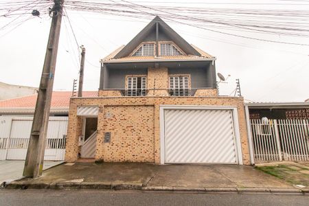 Casa à venda com 410m², 4 quartos e 8 vagas Casa à venda com 410m², 4 quartos e 8 vagasFachada