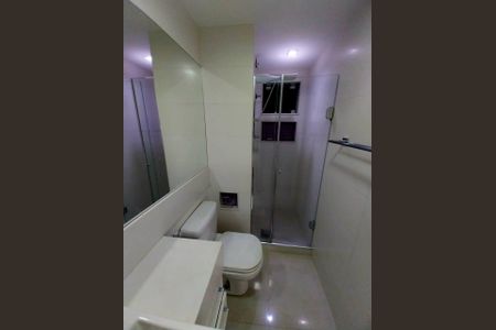 Banheiro de apartamento à venda com 2 quartos, 60m² em São Lourenço, Niterói