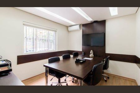 Casa à venda com 170m², 4 quartos e 5 vagas